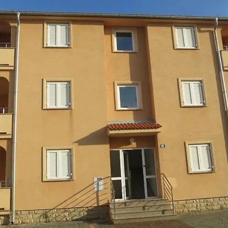 With A Parking Space Nska, Krk - 21670 Apartmán *